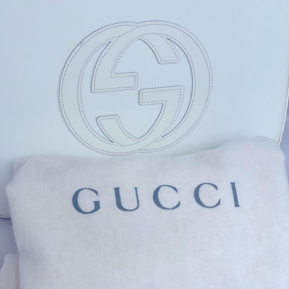 Gucci Vintage White Patent Leather G Logo Shoulder Bag